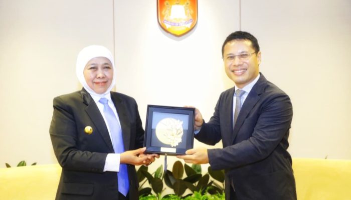 Gubernur Khofifah Temui Menteri Pendidikan Singapura, Perkuat Sinergi Pendidikan Jatim di RISING Fellowship