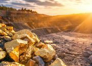 Harga Emas Rp2,7 Juta per Gram, Analis Prediksi Pergerakan Selanjutnya