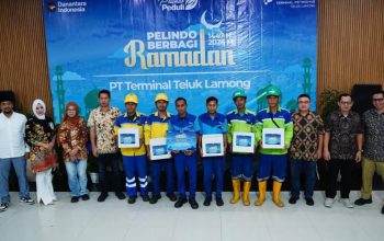 Terminal Teluk Lamong Berbagi di Bulan Suci, 7 Ribu Paket Bantuan Disalurkan