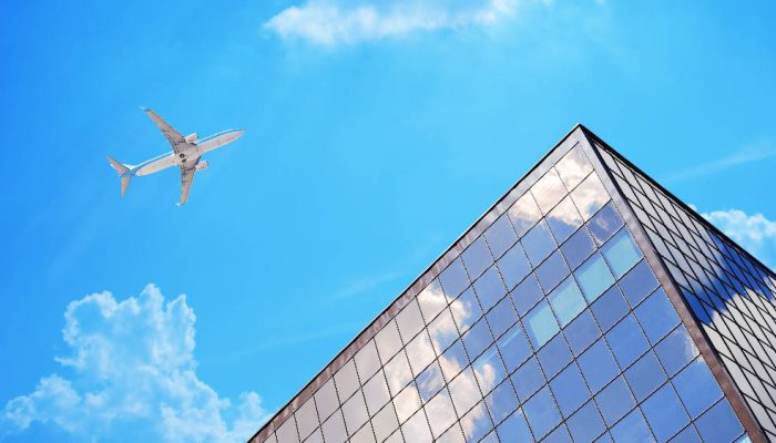 Gaji Awak Kabin Tembus Rp1,5 Juta per Jam! United Airlines Bikin Standar Baru