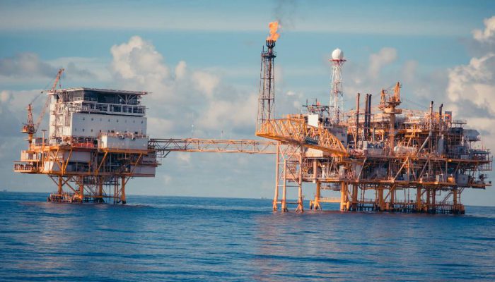 Harga Minyak Dunia Bergejolak, Tekanan Geopolitik Dorong Level Tinggi