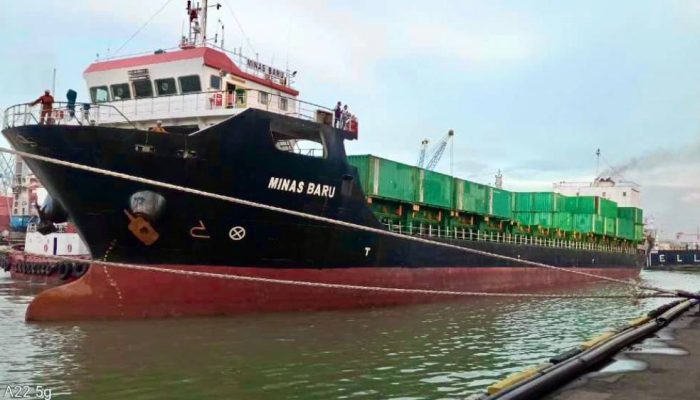Waktu Tunggu Kapal di Tanjung Perak Dipercepat Lewat Program EAZI