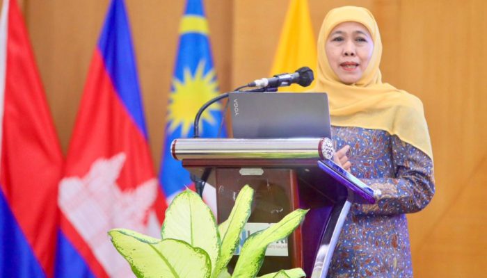 Di Makassar, Khofifah Bagikan Strategi Sukses Transformasi Pendidikan Jawa Timur Menuju Indonesia Emas 2045
