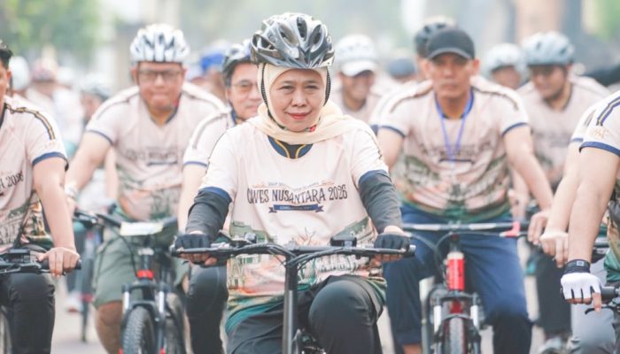 Gubernur Jatim Sebut Investasi Kesehatan Fondasi Pembangunan Berkelanjutan di Gowes Nusantara 2026