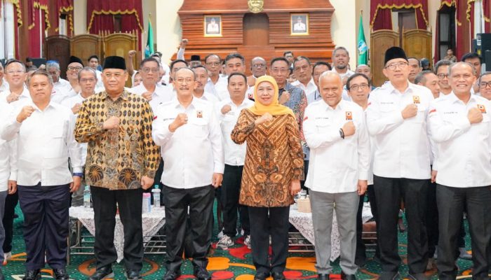 Hadiri Pelantikan PII Jatim, Gubernur Khofifah Ajak Insinyur Tingkatkan Profesionalisme Berdaya Saing Global