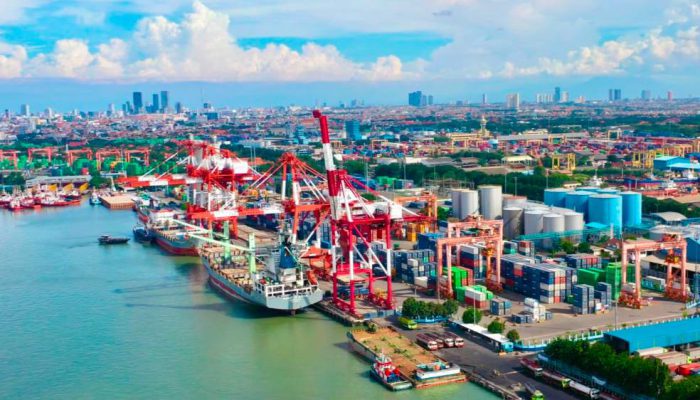 Kinerja Moncer, Terminal Teluk Lamong Perkuat Konektivitas Maritim Lewat Lonjakan Layanan Internasional