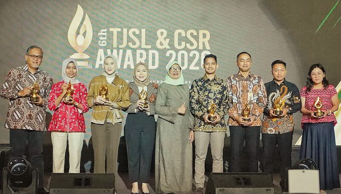 Dorong Ekonomi Nelayan Pesisir, PT Terminal Teluk Lamong Sabet Penghargaan TJSL Kategori Gold