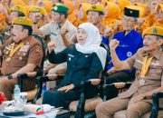 Gubernur Khofifah Raih Bintang LVRI, Dorong Generasi Muda Jaga Pancasila dan NKRI**