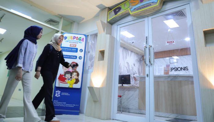 Eri Cahyadi Apresiasi Sinergi 10 Tahun Pemkot Surabaya dan UPN Veteran Jatim Berdayakan Keluarga