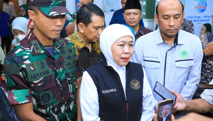 Gubernur Khofifah Minta SPPG dan BGN Evaluasi Penyaluran MBG Usai 664 Warga Sidoarjo Terdampak