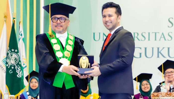 Di Hadapan Mahasiswa Baru UNUSA, Wagub Emil Ungkap Tiga Bekal Penting Menuju Indonesia Emas 2045