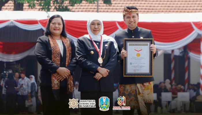 Kado HUT ke-81 Jatim, Servis Motor Gratis oleh 354 SMK Pecahkan Rekor MURI